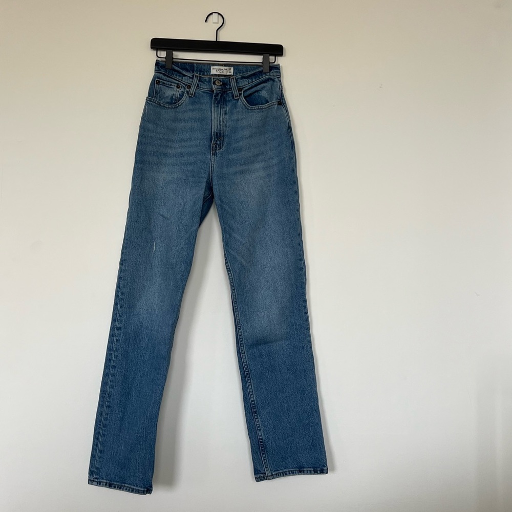Abercrombie jeans - Picture 2 of 3